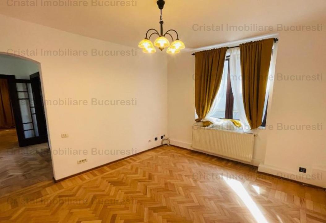 Vand apartament 2 camere Unirii