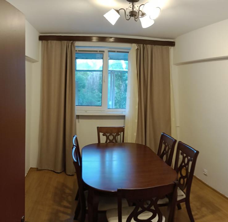 Apartament 3 camere de vanzare Drumul Taberei .