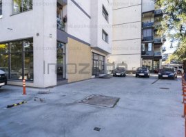 Cauti un Spatiu Comercial?  70 mp, Bld. Uverturii,  Stradal, Trafic Intens