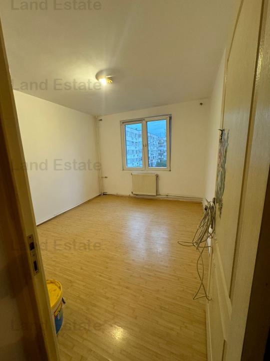 Apartament cu 4 camere (Centrala Proprie) Lujerului - Veteranilor