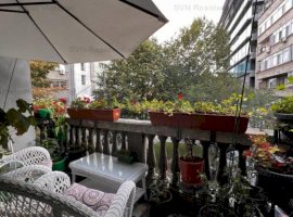 Vanzare  apartament  cu 4 camere  decomandat Bucuresti, Gradina Icoanei  - 220000 EURO