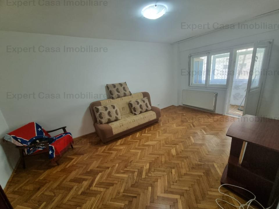 Apartament 2 camere Decomandat. parter inalt Dacia Bicaz