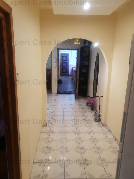 Apartament 3 camere Nicolina 2