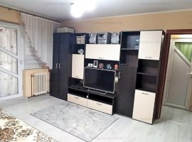 Apartament 2 camere, etaj 1, bloc fara risc, zona Mircea Cel Batran