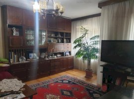 Vanzare apartament 4 camere, Central, Craiova
