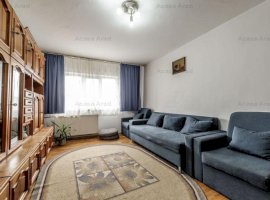 Apartament decomandat, 3 camere, 2 băi,  Etajul 2 în Micalaca, Bl 723