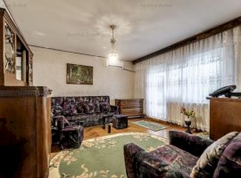 Apartament decomandat 3 camere în Grădiște, accesibil și spațios.