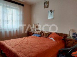 Apartament de vanzare  75 mp 4 camere  2 balcoane etaj 2 Cisnadie